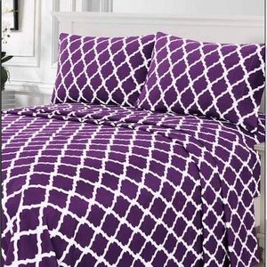 ⭐️SALE⭐️Full 4pc Purple Arabesque Bedsheets